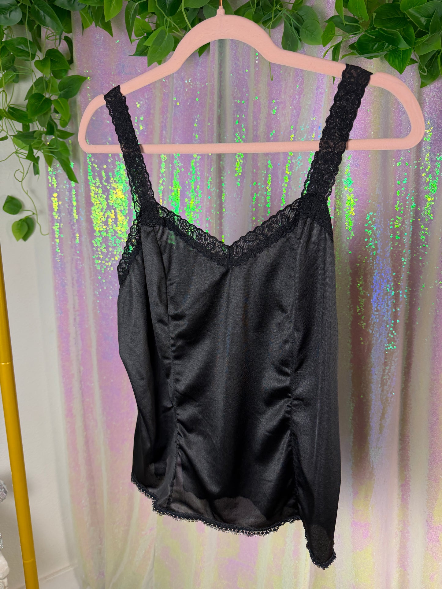 Half-Bag Value Bundle (M) 🪞🖤💠🧊 silky shimmer icy purple and mint floral metallic satiny button downs and tank tops (factory tagged: tagless)