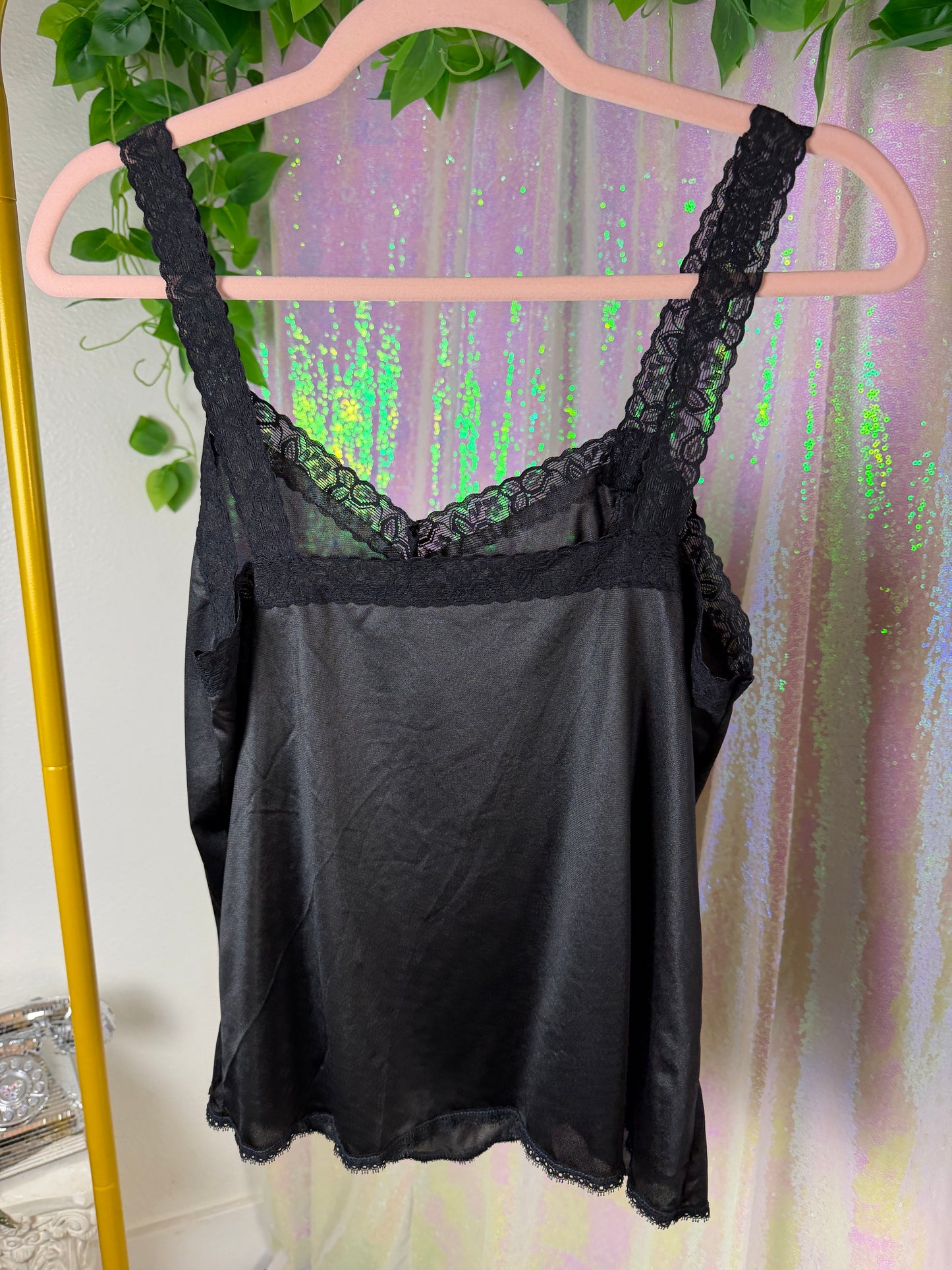 Half-Bag Value Bundle (M) 🪞🖤💠🧊 silky shimmer icy purple and mint floral metallic satiny button downs and tank tops (factory tagged: tagless)