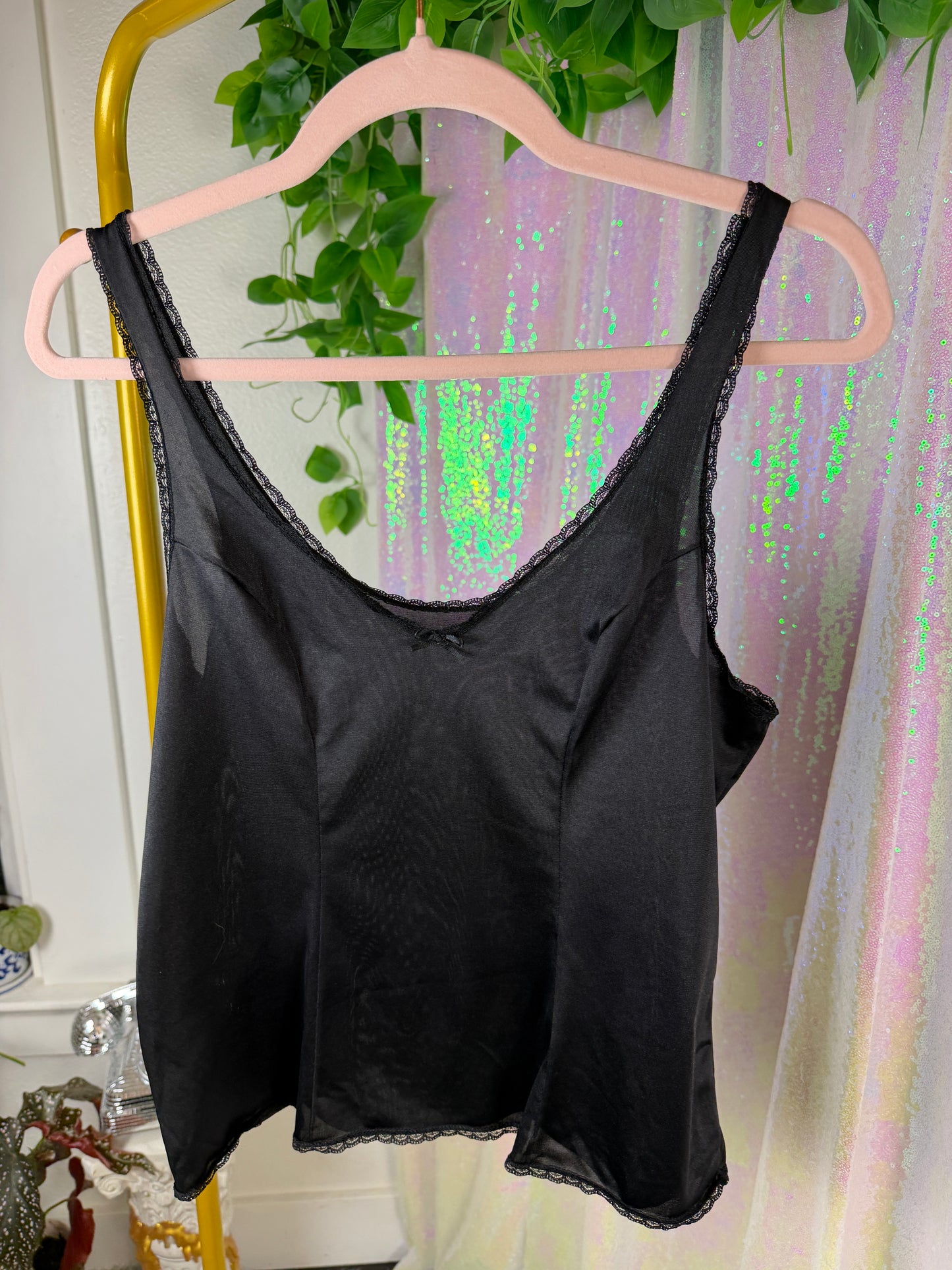 Half-Bag Value Bundle (M) 🪞🖤💠🧊 silky shimmer icy purple and mint floral metallic satiny button downs and tank tops (factory tagged: tagless)