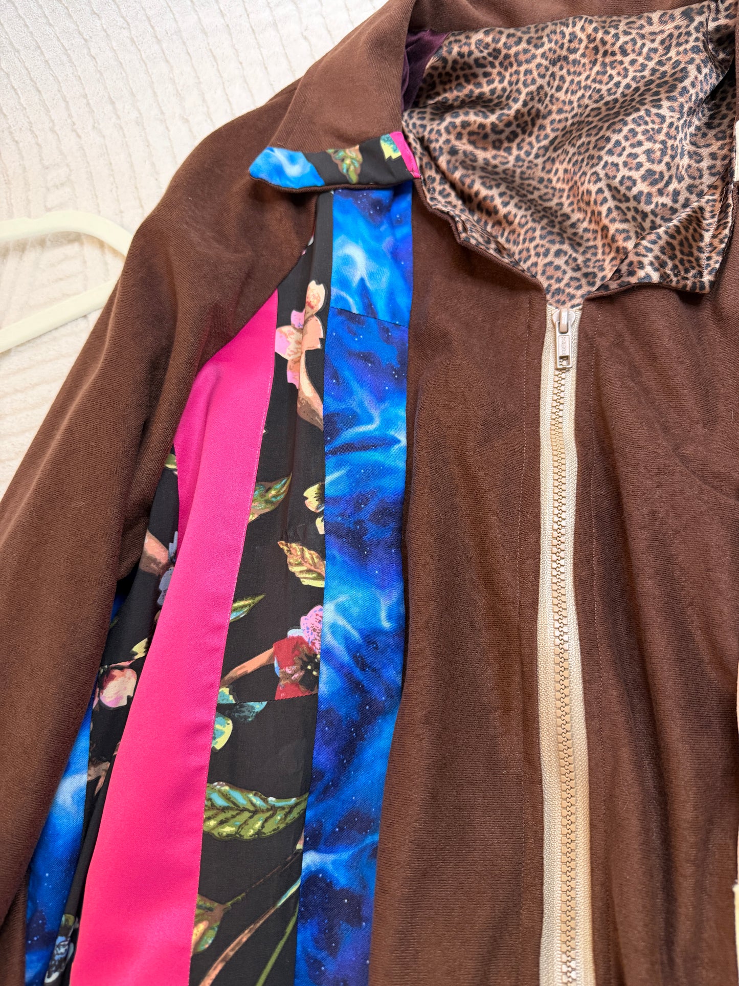 Handmade (L) 🧵☕️🌺🎨 starlight patchwork soft-serve jacket apres ski bum snow boarder coat with reversible zipper(factory tagged: n/a)