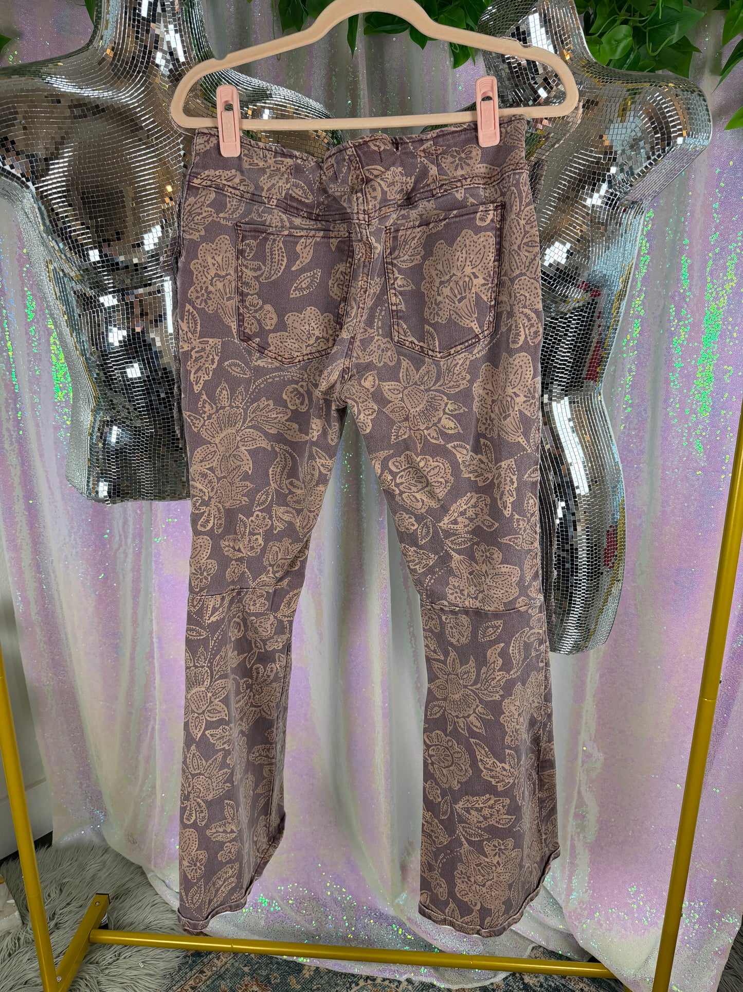 We The Free (M) 🕯️🌙🩰🍂 sheer floral mesh flares, dusty plum + sand, fairy grunge / boho rave / soft alt (factory tagged: 30)
