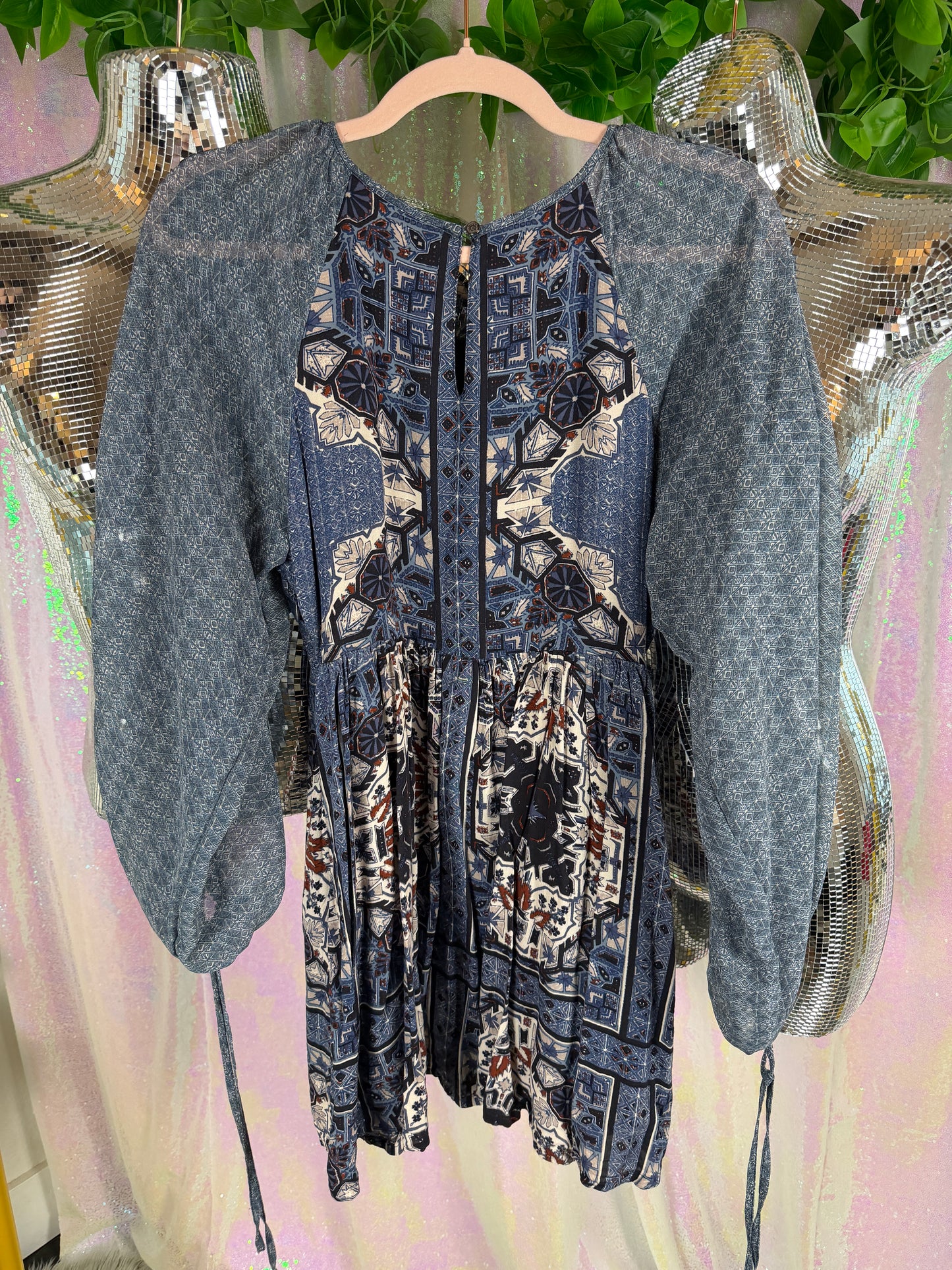 Free People (S) 🌀🫐🌿🧿 mixed-print boho mini dress, washed indigo + slate with earthy accents, folk revival / soft grunge / art-girl layering (factory tagged: XS)