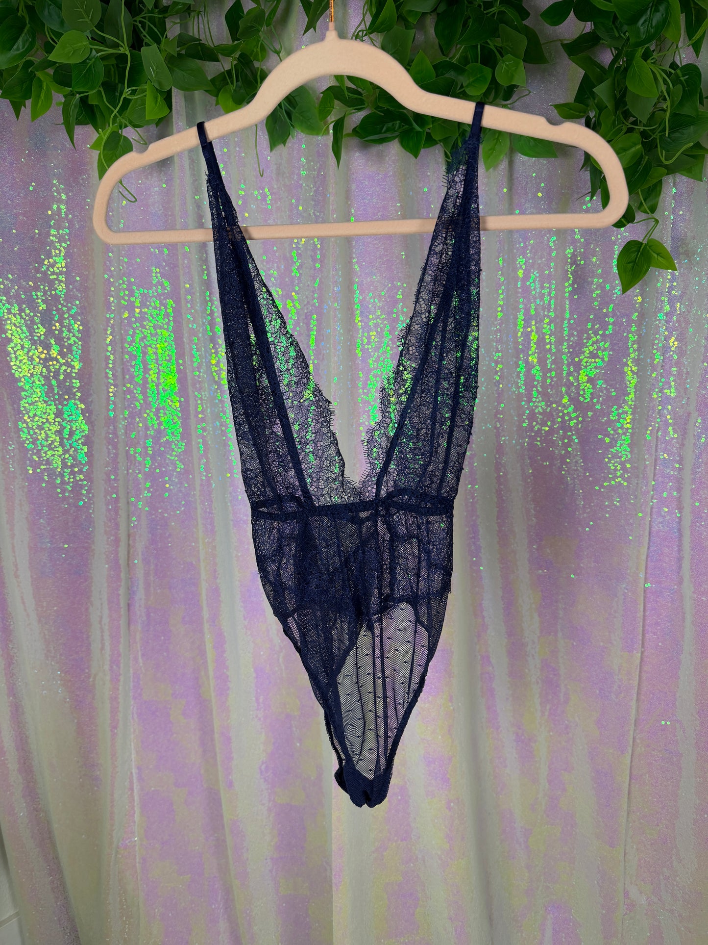 Full-Bag Bundle (M) 🐍🌿🍸🕷️ — jungle rave mesh, silky marble goddess, lime brat faux fur moment, sheer midnight lace (factory tagged: M, UK 8)