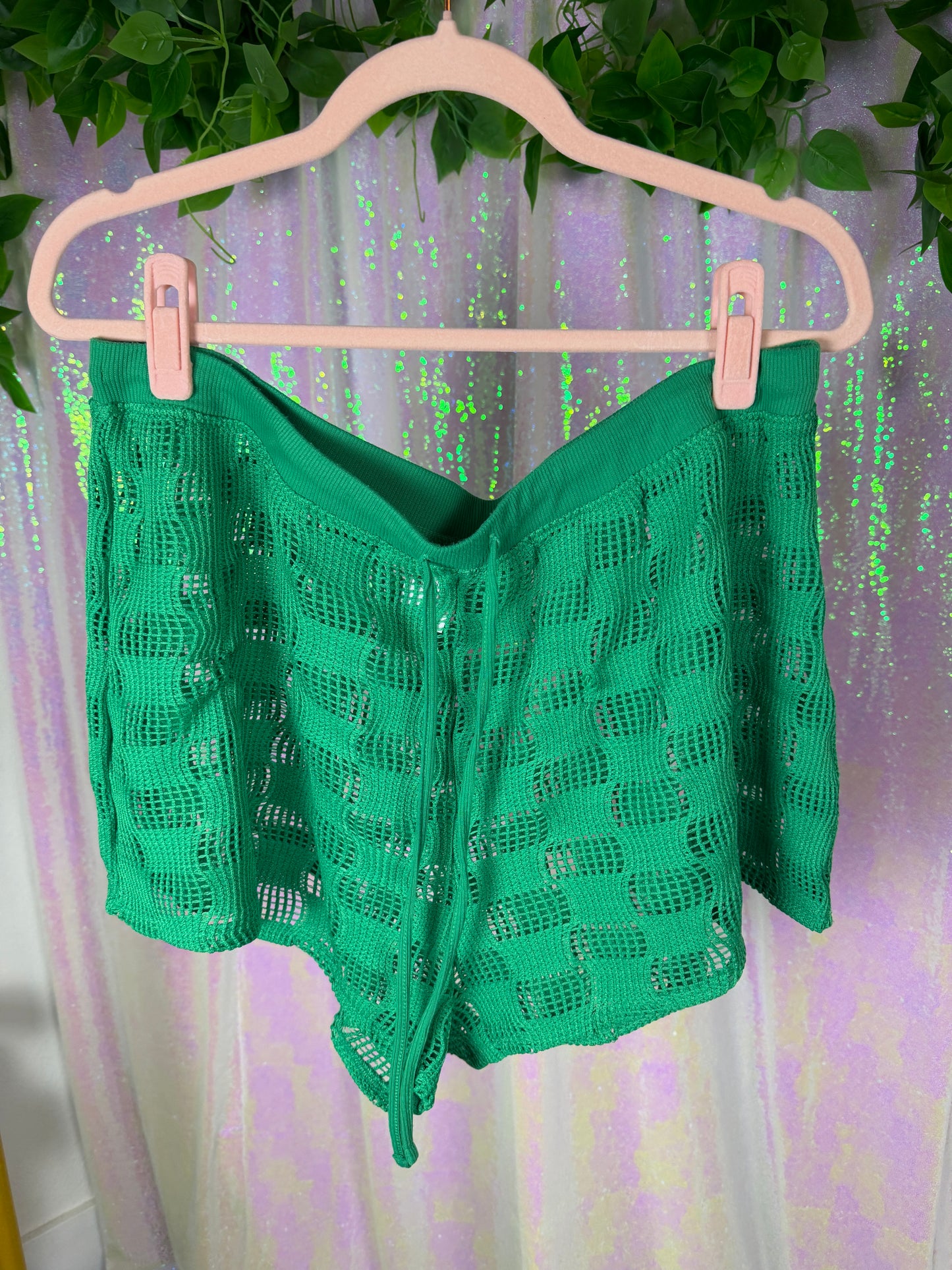 Half-Bag Bundle (XL+) — 🦋🌸🖤💚 fairy y2k butterfly raver, lace layering lingerie, neon green checkered crochet shorts (factory tagged: M, XL+)