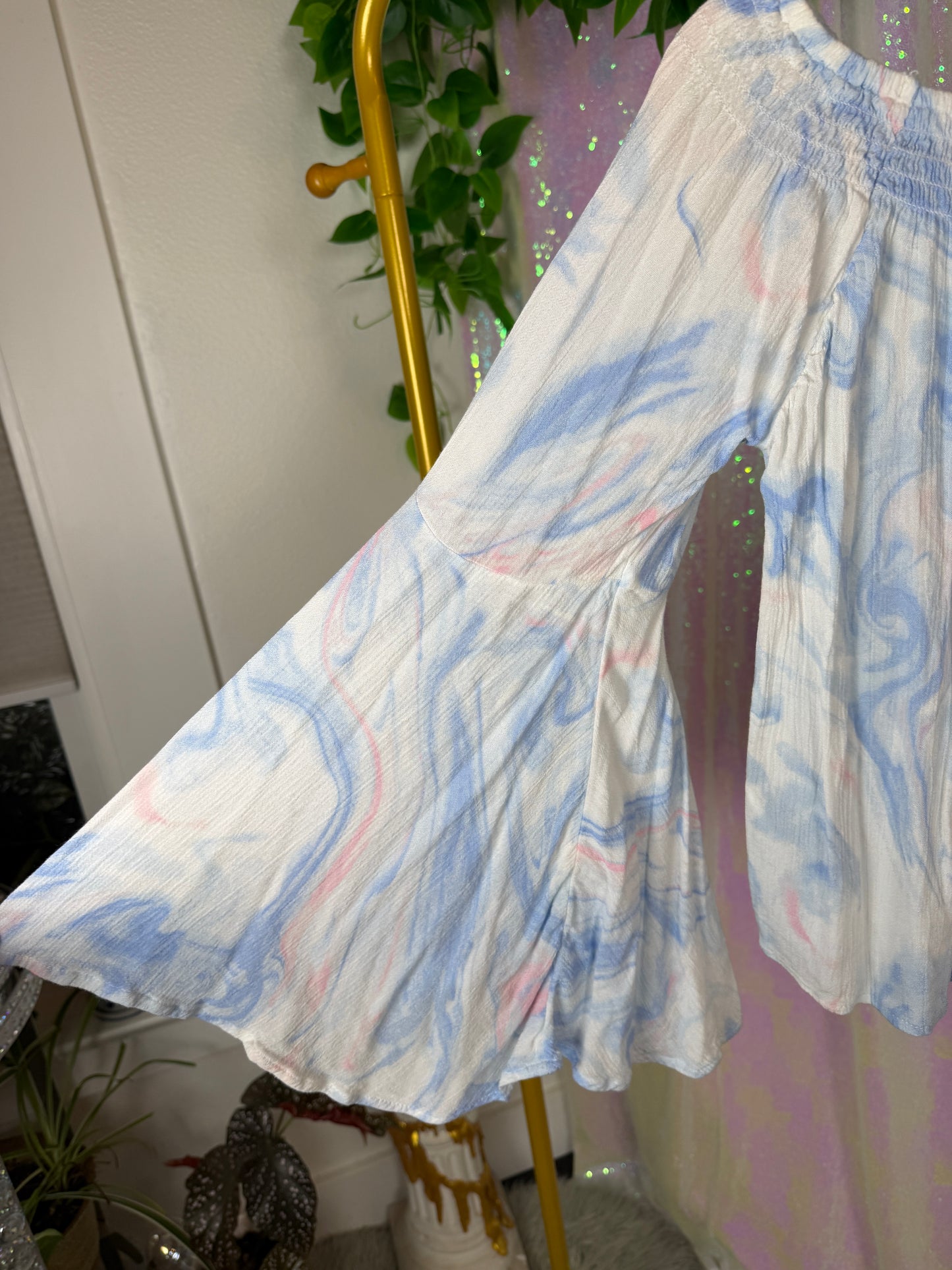 Half-Bag Bundle (M) — 🌀🫧🕊️🎧 soft renaissance raver, liquid marble mesh, sappy sapphic lesbo graphic (factory tagged: M, M, M, no tag)
