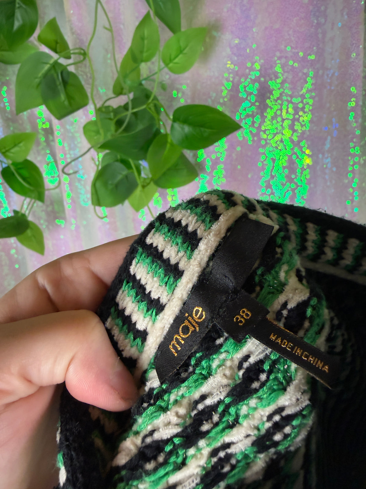 Maje (M) 💚🖤🤍🍀 wicked green black cream Elphaba textured knit houndstooth mod preppy student collared mini dress with pockets (factory tagged: 38)